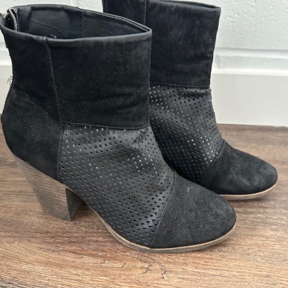 Black Mesh Ankle Boots Size 9 - Picture 2 of 6